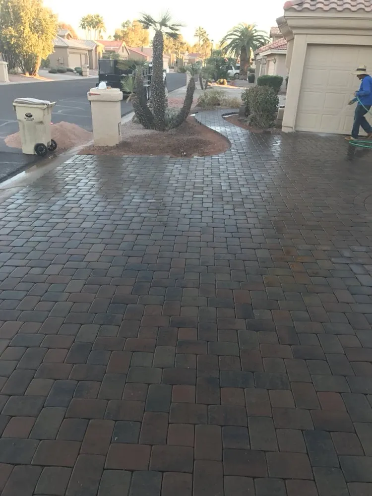 Affordable yard cleanup service for homes in Phoenix, AZ by Yandel's Landscaping