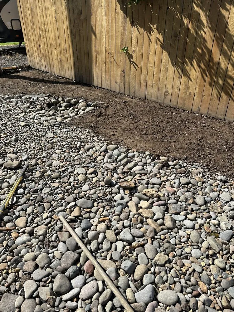 Custom outdoor landscaping experts serving Portland, OR - Yaniel's Yard Care Service