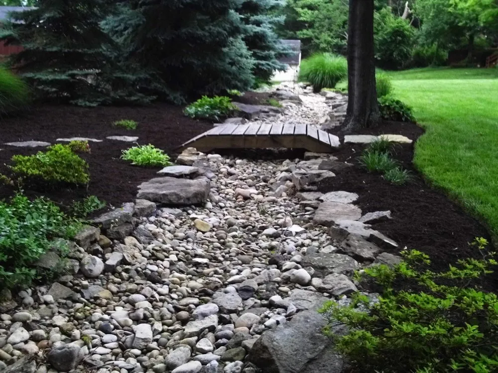 Expert yard cleanup service in Moorestown, NJ - Yanni’s Landscaping