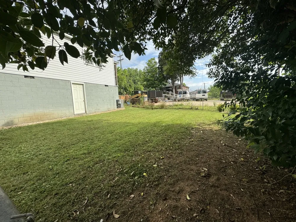 Custom lawn care service experts serving Clover, SC - Yard & Fast Lawn Care Experts