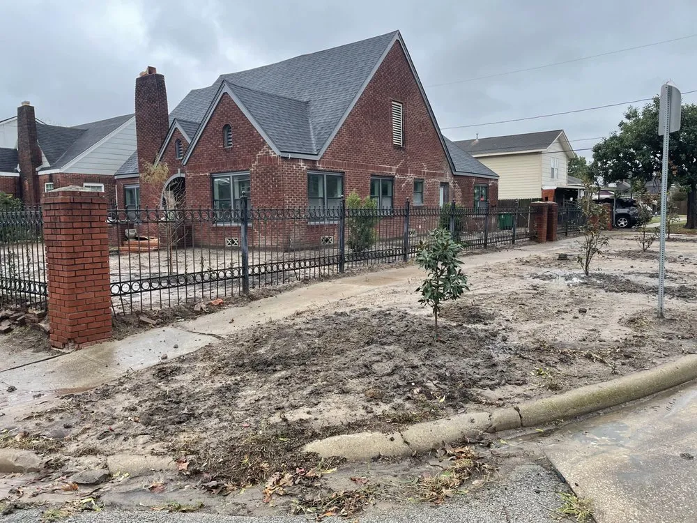 Custom yard maintenance experts serving The Woodlands, TX - Yard & Garden Works