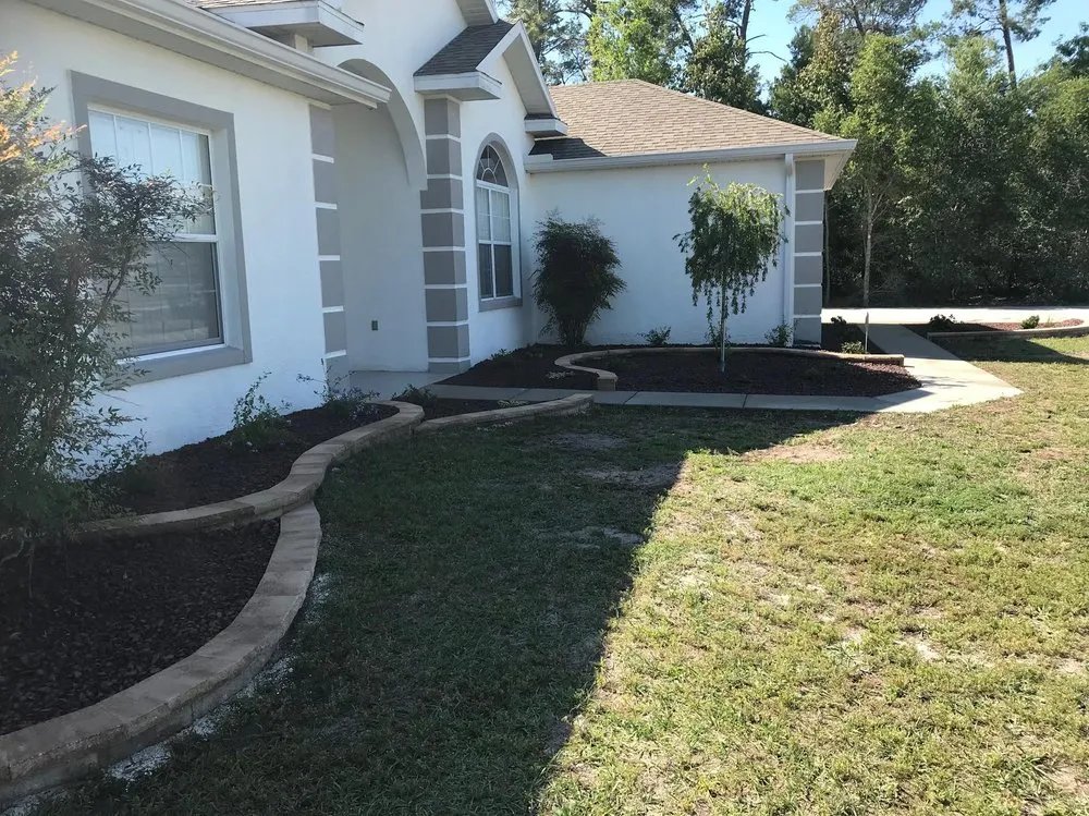 Expert lawn mowing service for beautiful yards across Ocala, FL - Yard Art & Custom Landscaping