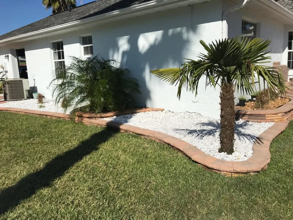 Custom lawn care service experts serving Ocala, FL - Yard Art & Custom Landscaping