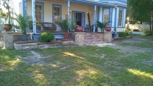 Trusted yard cleanup service experts serving Ocala, FL - Yard Art & Custom Landscaping