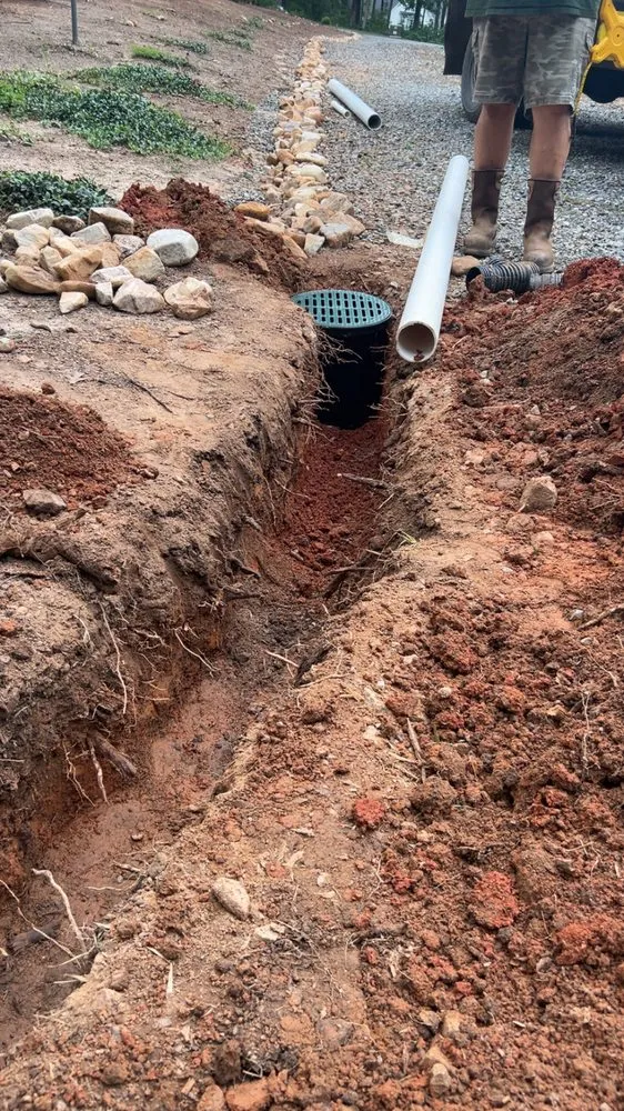 Affordable yard cleanup service experts serving Louisa, VA - Yard Art Property Services