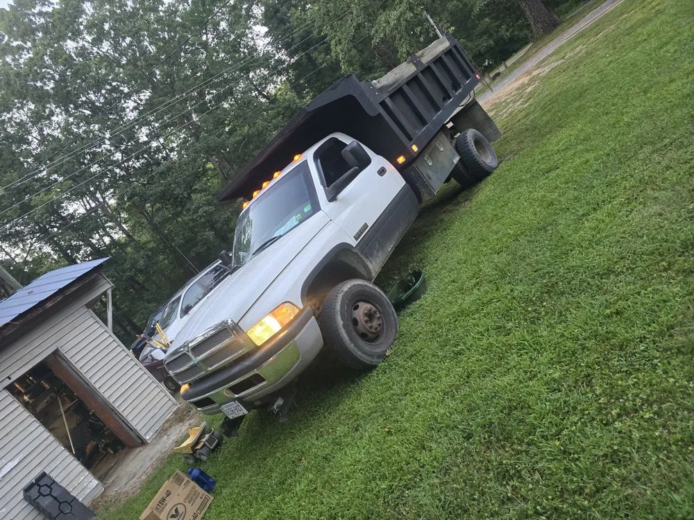 Custom yard cleanup service in Louisa, VA - Yard Art Property Services