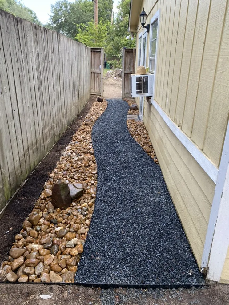 Professional lawn mowing service in Houston, TX - Yard Barbers Landscaping