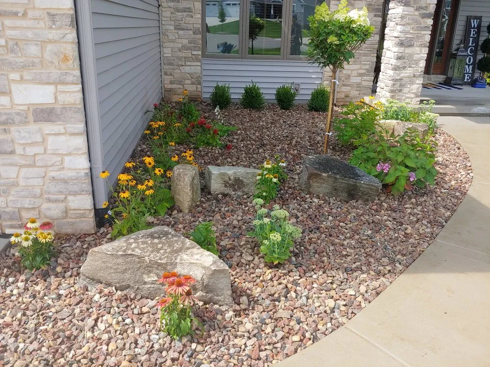 Custom landscaping services in Sturgeon Bay, WI - Yard beautiful