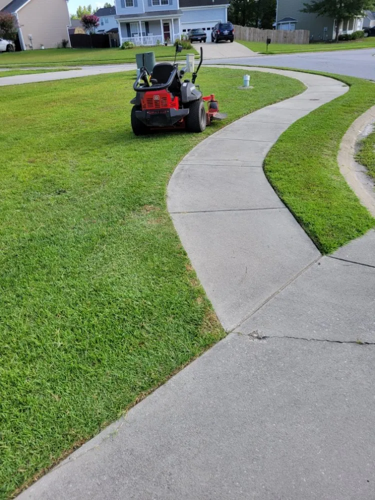 Reliable residential landscaping experts serving Saint Andrews, SC - Yard Boys Detail Services
