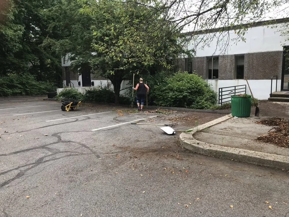 Custom lawn care service in Waterbury, CT by Yard Boys Seasonal Service