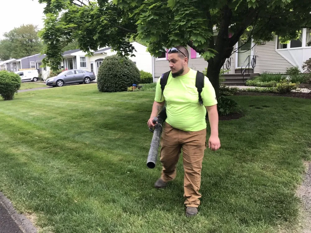 Professional lawn mowing service experts serving Waterbury, CT - Yard Boys Seasonal Service