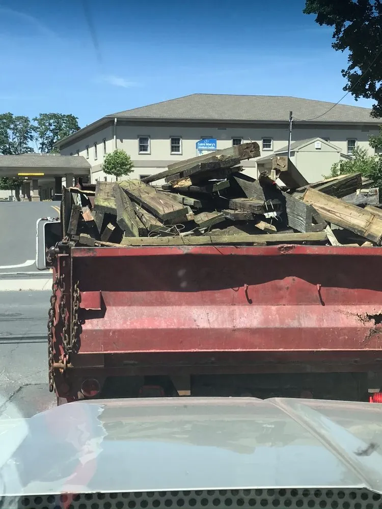 Professional yard cleanup service in Waterbury, CT - Yard Boys Seasonal Service