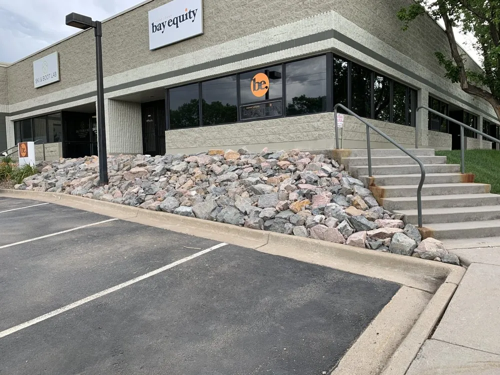 Affordable lawn mowing service with custom design in Centennial, CO by Yard Boyz