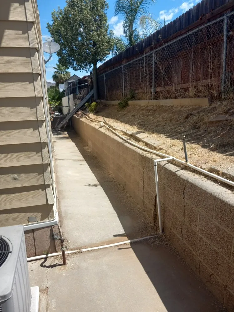 Professional yard cleanup service in Riverside, CA - Yard Care by Steve