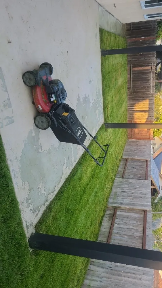 Affordable lawn mowing service for homes across Simi Valley, CA - Yard Craft Landscaping