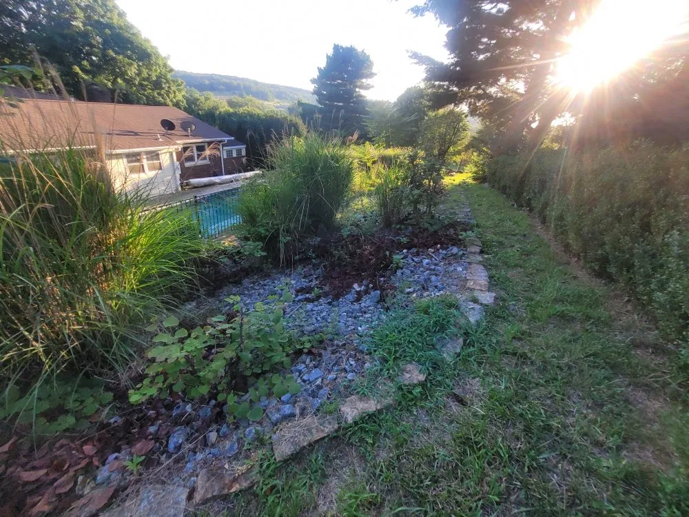 Top-rated landscaping services for homes in Pleasantville, OH by Yard Dawgs Direct