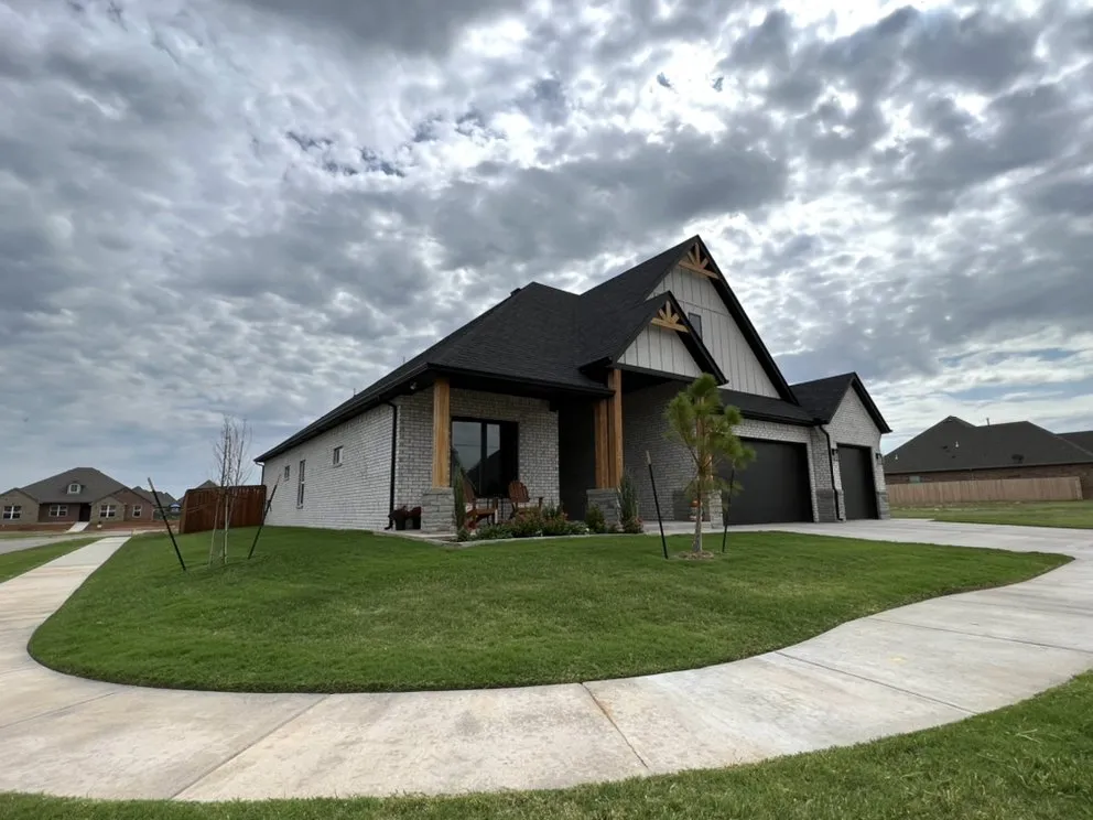 Reliable landscape installation in Yukon, OK - Yard Dawgz