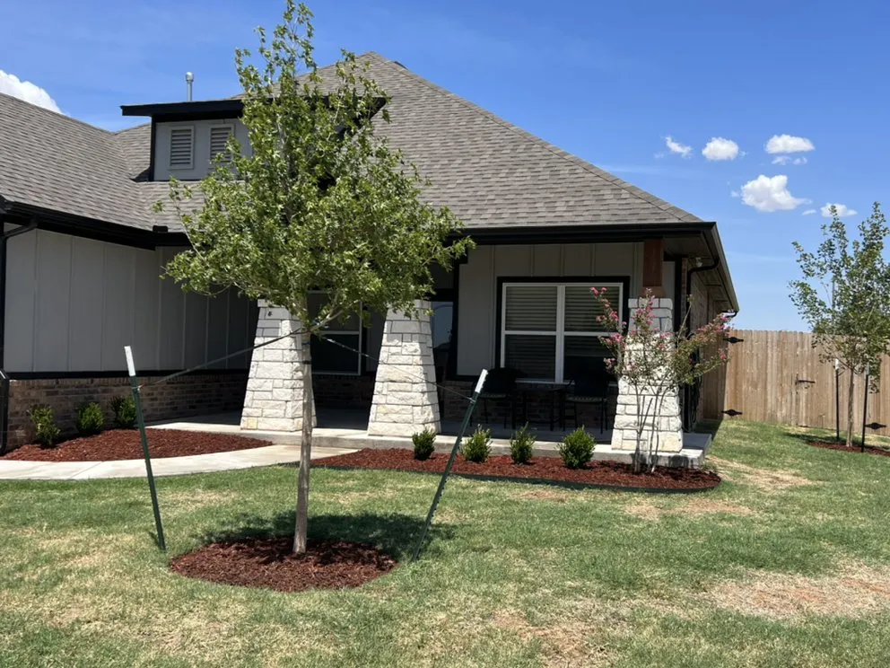 Top-rated outdoor landscaping in Yukon, OK - Yard Dawgz