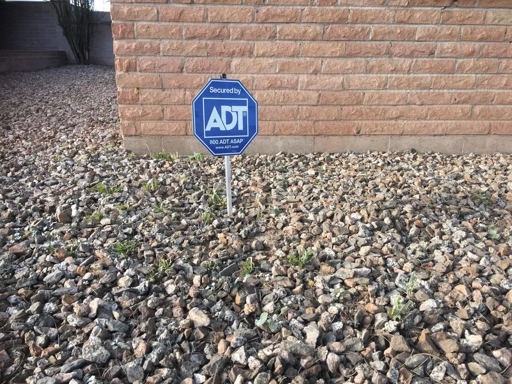 Professional lawn mowing service for year-round maintenance across Tucson, AZ - Yard Details