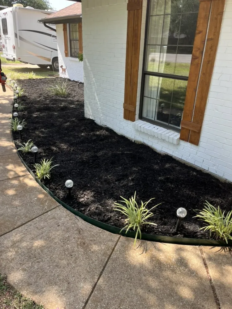 Expert lawn mowing service in Whitesboro, TX - Yard Dogs