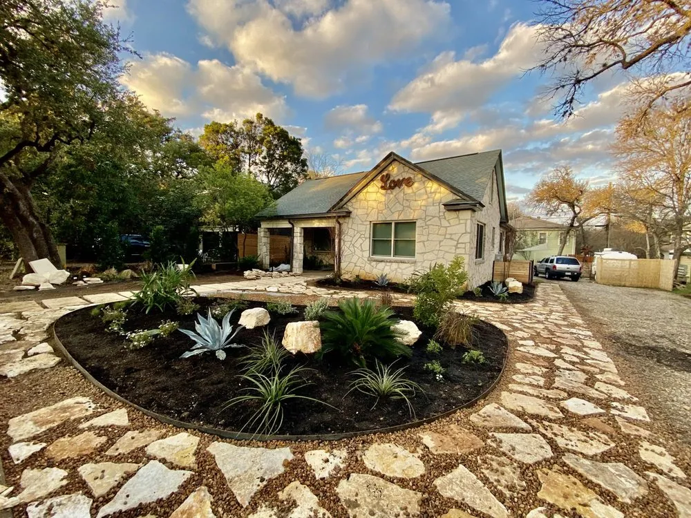 Local lawn mowing service experts serving Austin, TX - Yard Dreams