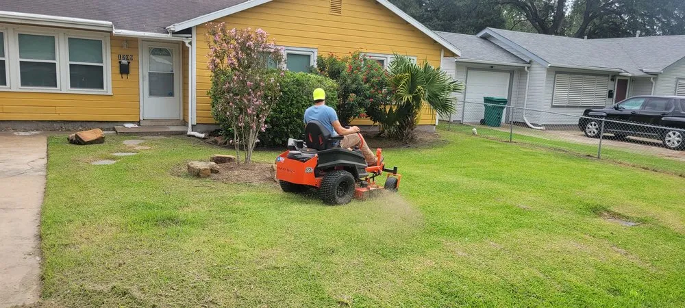 Professional lawn mowing service in La Marque, TX - Yard Excellence