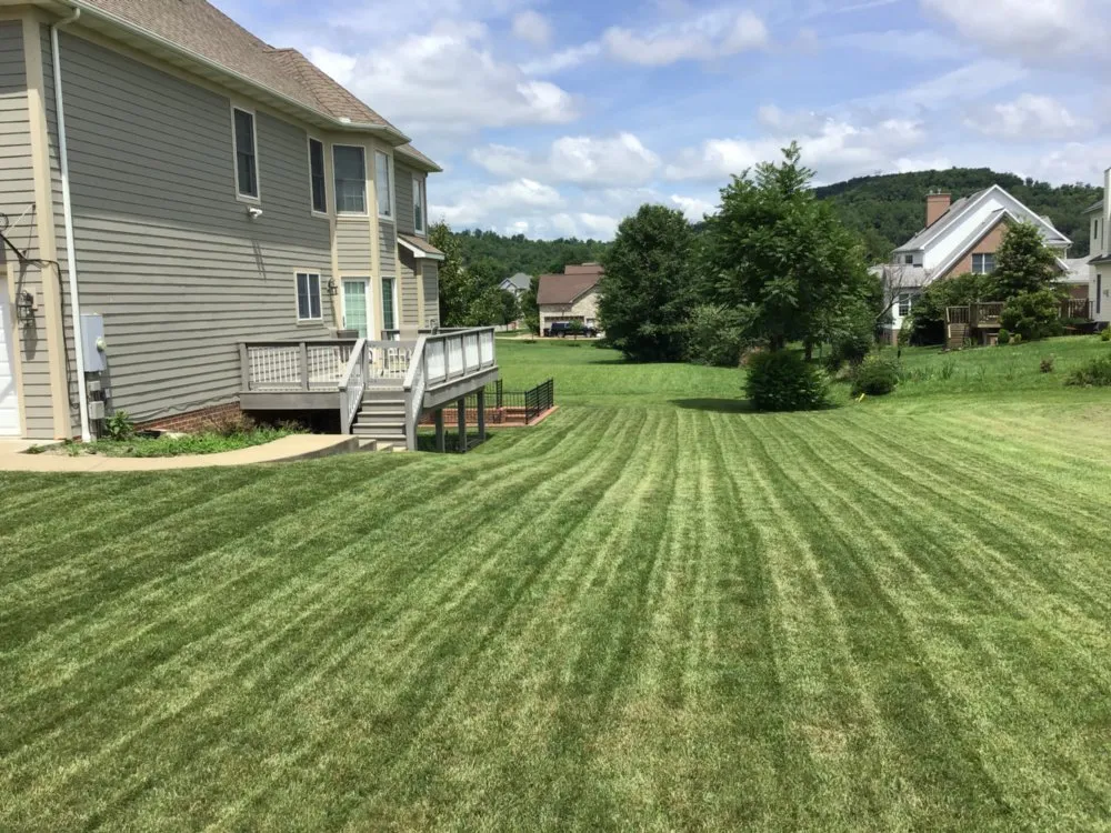 Local garden landscaping in Morgantown, WV - Yard Groomers