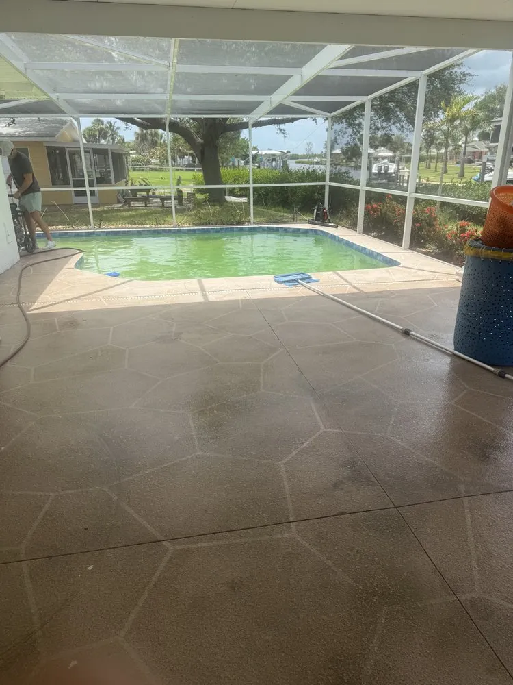 Reliable yard maintenance for year-round maintenance in Sarasota, FL by Yard Guardians