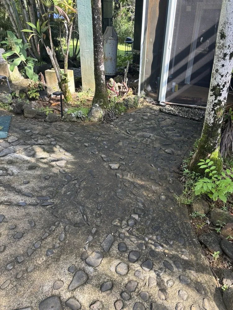 Expert garden landscaping in Kapaʻa, HI by Yard Guy