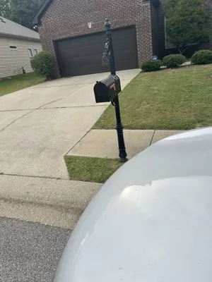 Yard Guy Lawn Service Logo