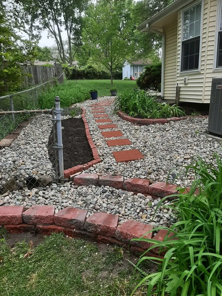 Affordable garden landscaping in Independence, MO by Yard Inspirations