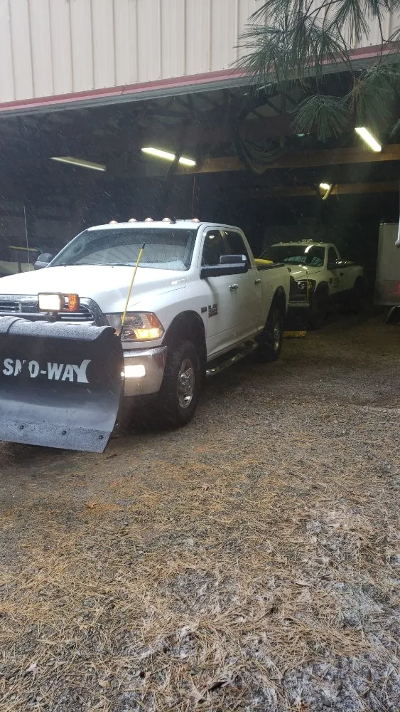 Professional yard cleanup service in Perrysburg, OH by Yard Machine Lawn And Landscape