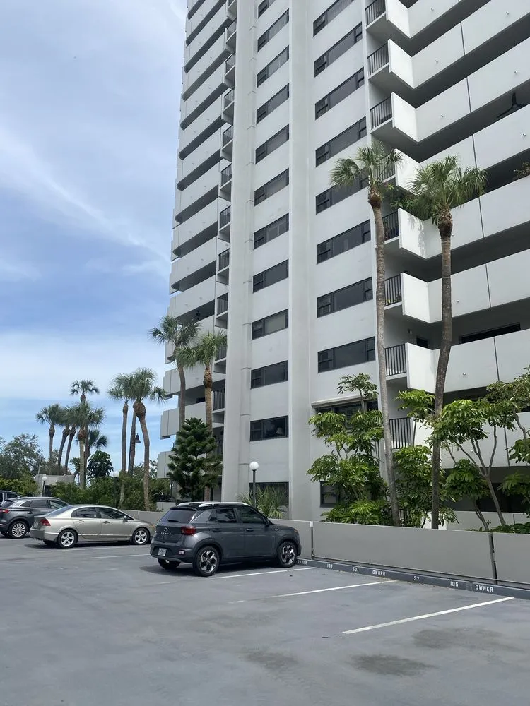 Top-rated lawn mowing service in Riverview, FL by Yard Master