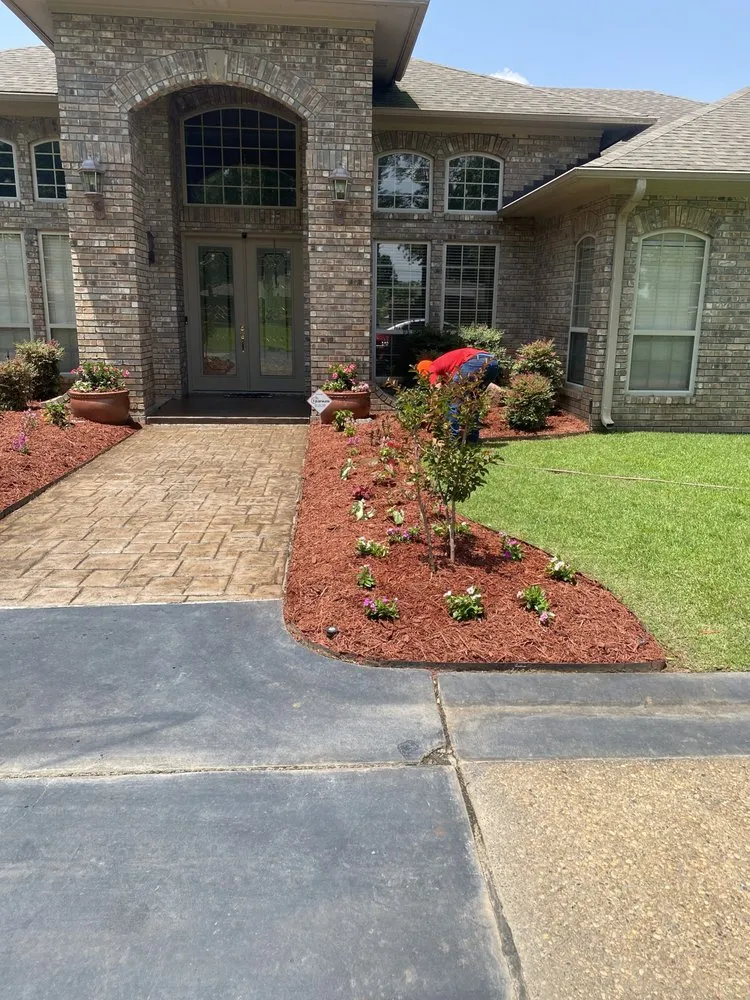 Affordable lawn care service for beautiful yards in Texarkana, AR by Yard Pro