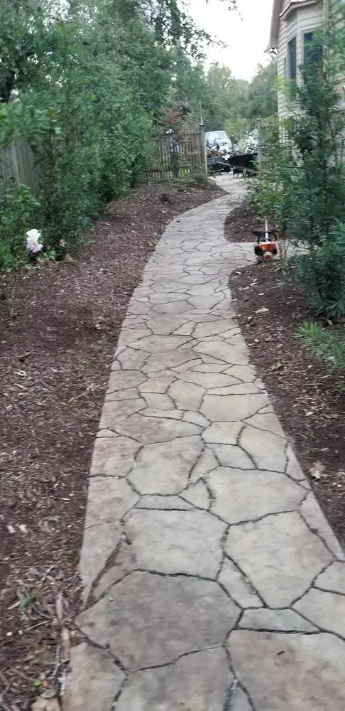 Affordable lawn mowing service experts serving Leland, NC - Yard Runners