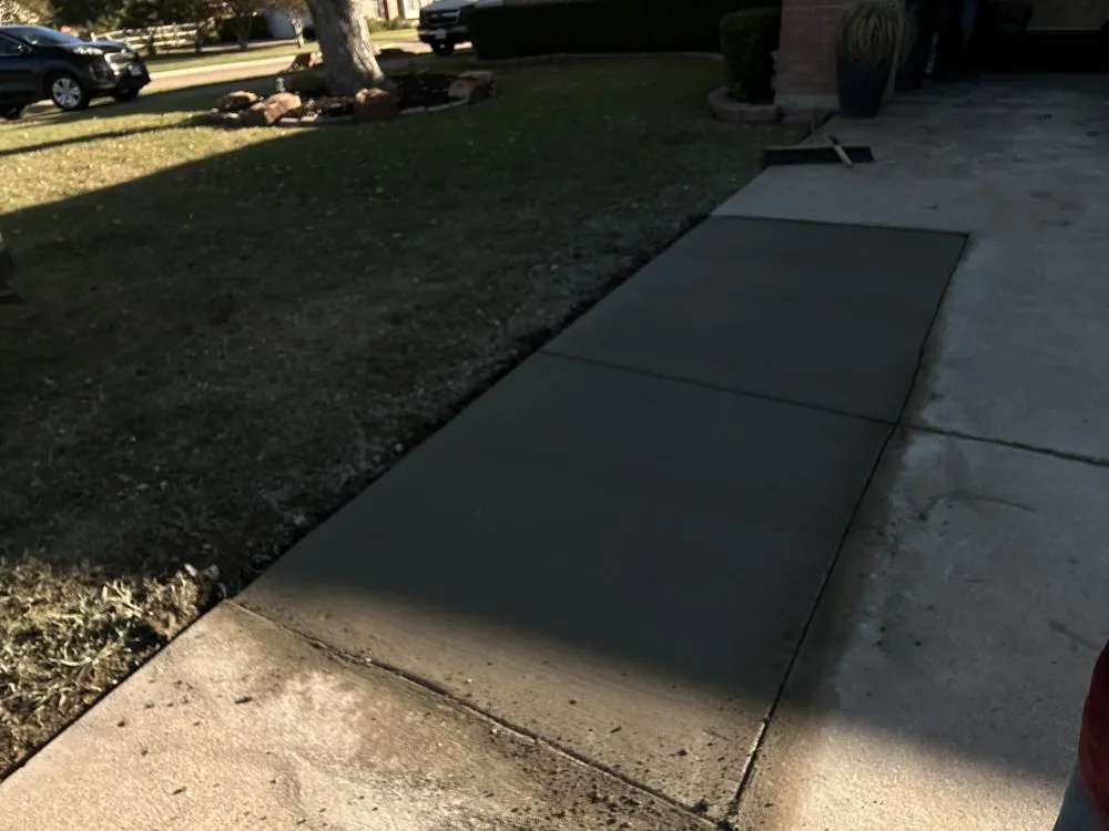 Trusted lawn mowing service in Corinth, TX - Yard Service Noris