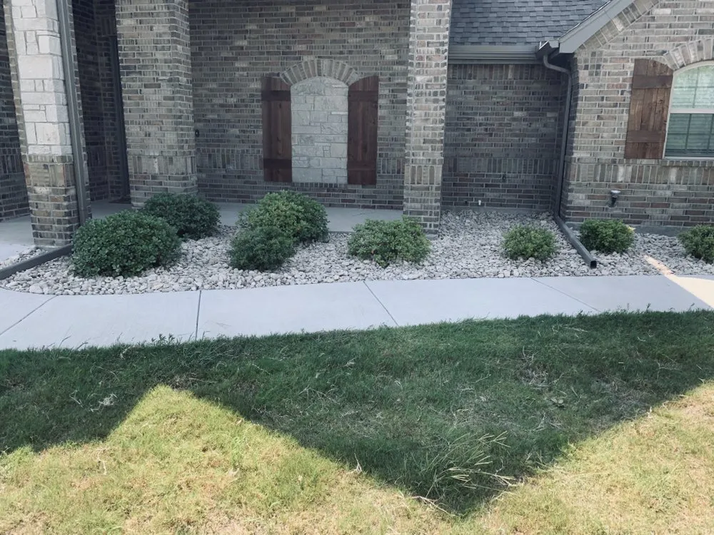 Reliable yard maintenance near you in Weatherford, TX by Yard Sharks Property Services