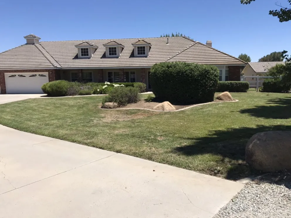 Affordable outdoor landscaping in Menifee, CA by Yard Smart by Ruiz