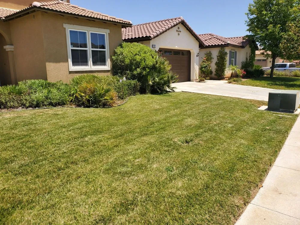 Local yard maintenance with custom design in Menifee, CA by Yard Smart by Ruiz