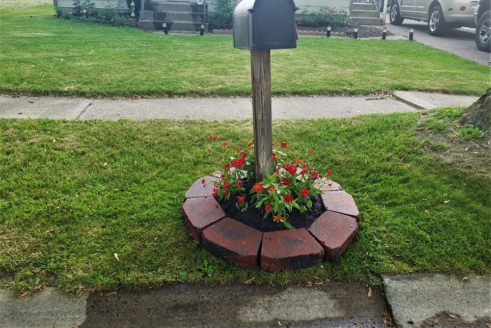 Custom lawn mowing service in Sandusky, OH - Yard Squad