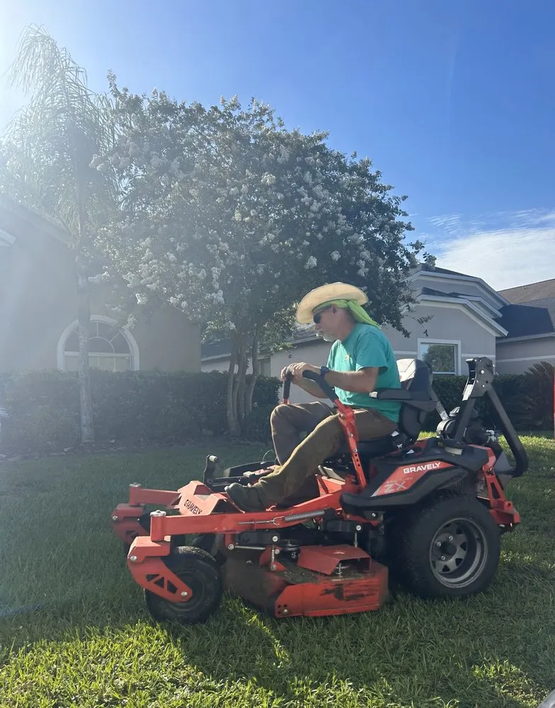 Expert lawn care service in Kissimmee, FL - Yard Star Services LLC