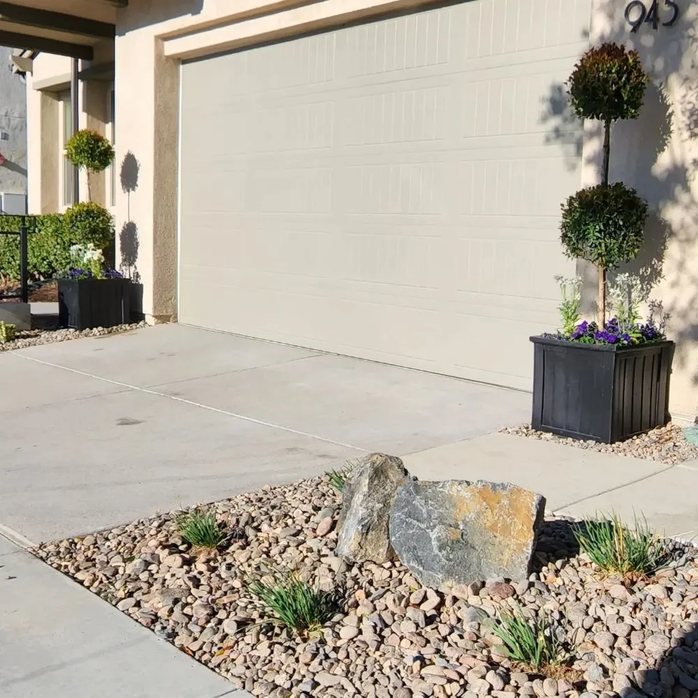 Expert yard maintenance in Corona, CA - Yard Techs