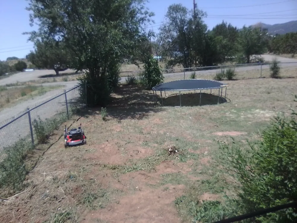 Expert lawn mowing service experts serving Durango, CO - YARD TENDERS