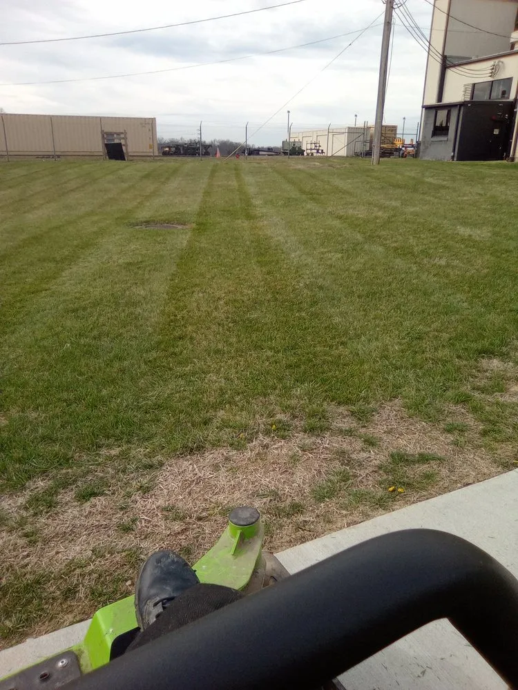 Trusted yard maintenance with custom design across Radcliff, KY - Yard Vikings