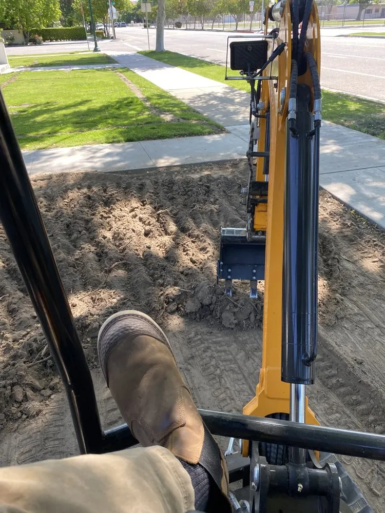 Local residential landscaping for year-round maintenance across Bakersfield, CA - Yard Works