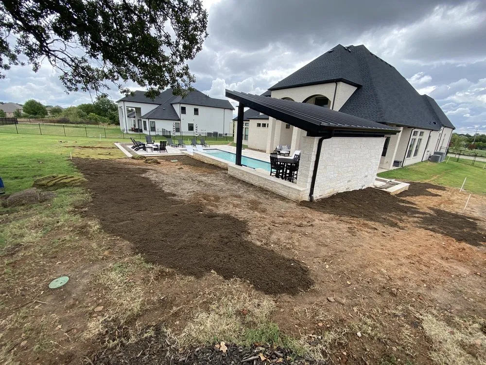 Top-rated lawn care service near you across Lewisville, TX - YardaBella