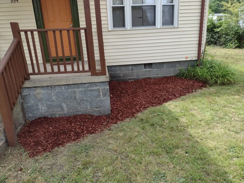 Custom yard cleanup service experts serving Richmond, VA - YardBirds Property Maintenance