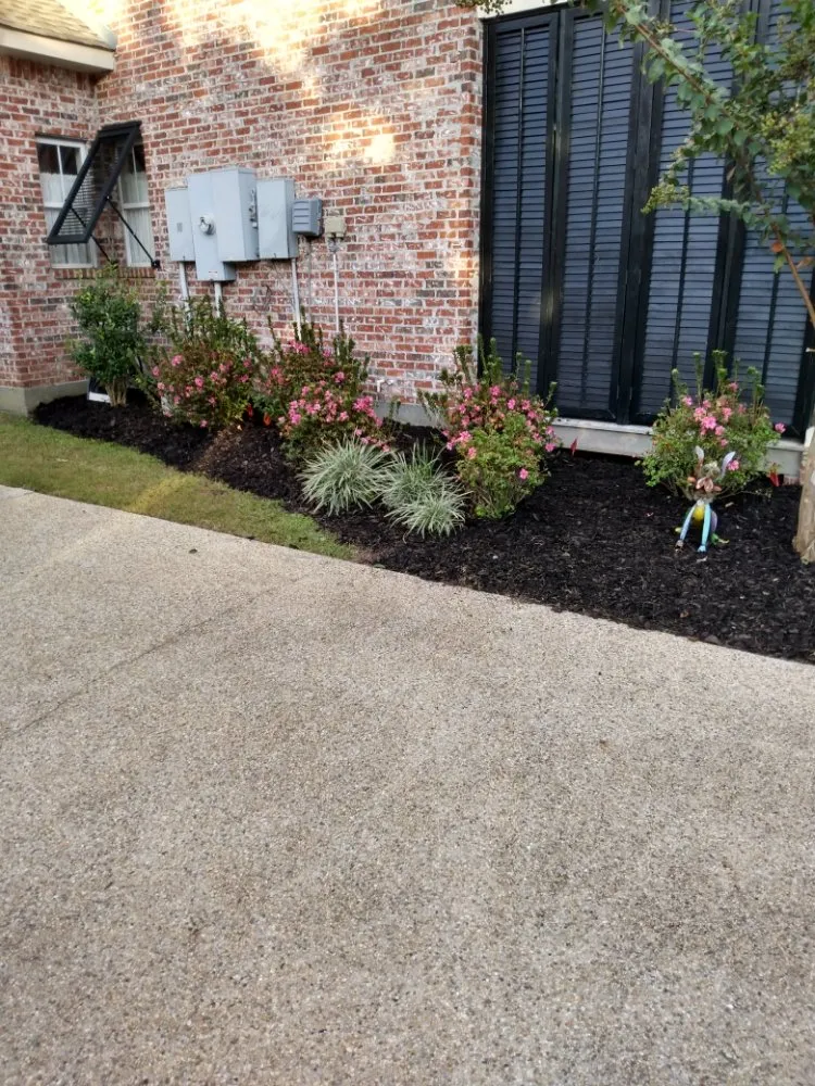 Affordable garden landscaping for homes across Waveland, MS - Yardboy Lawn Care