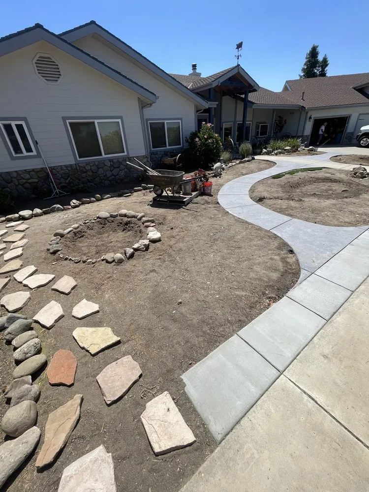 Affordable lawn mowing service in Santa Susana, CA - Yardbros