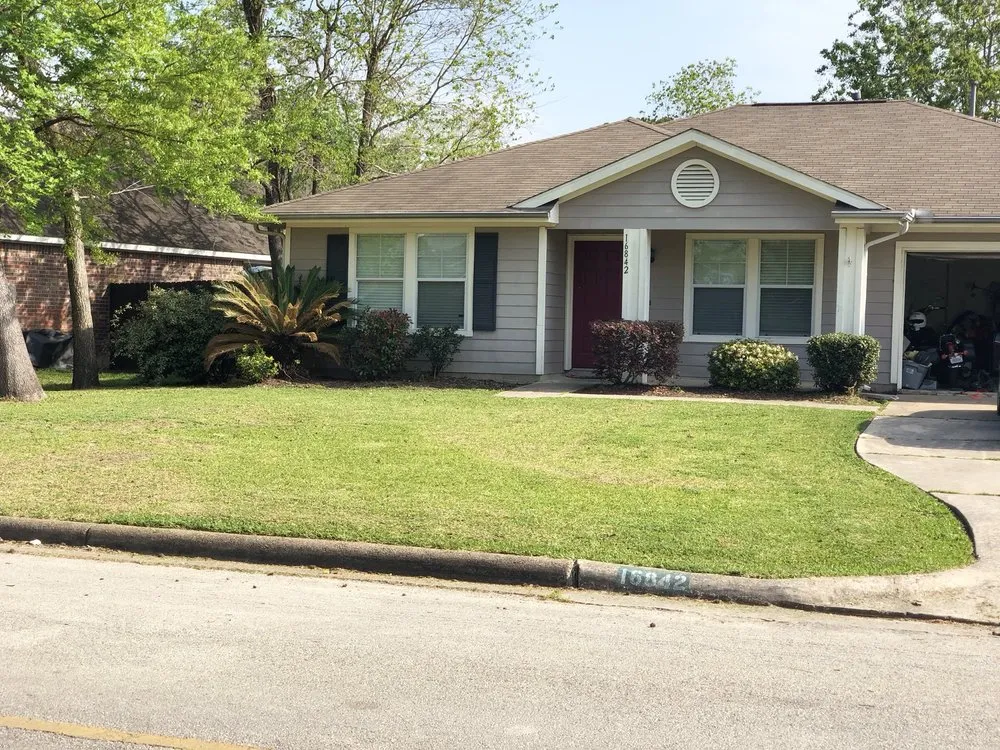 Professional landscaping services with custom design in Crosby, TX by YardDate